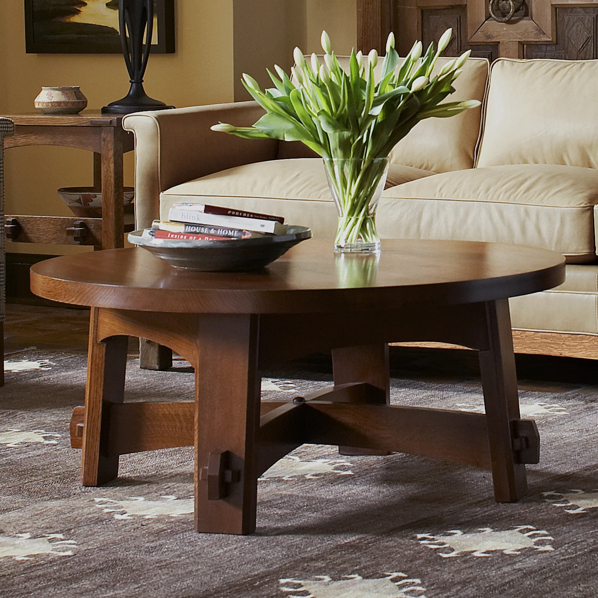 Commemorative Coffee Table - Image 3