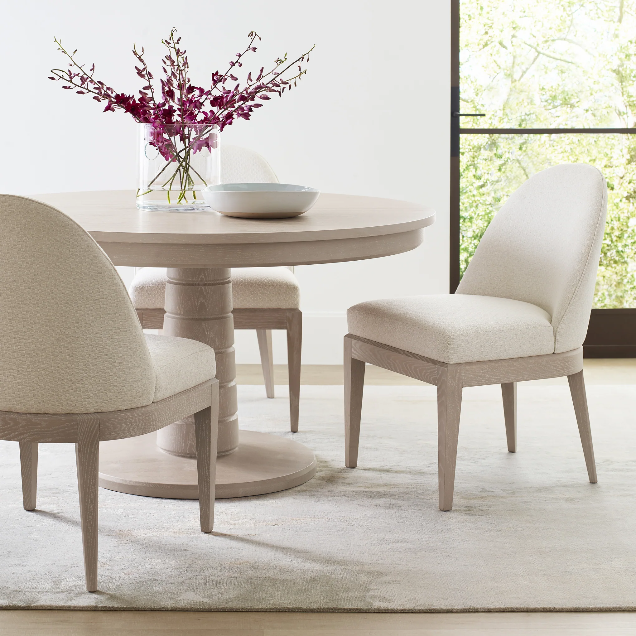 Maidstone Round Pedestal Table - Image 2